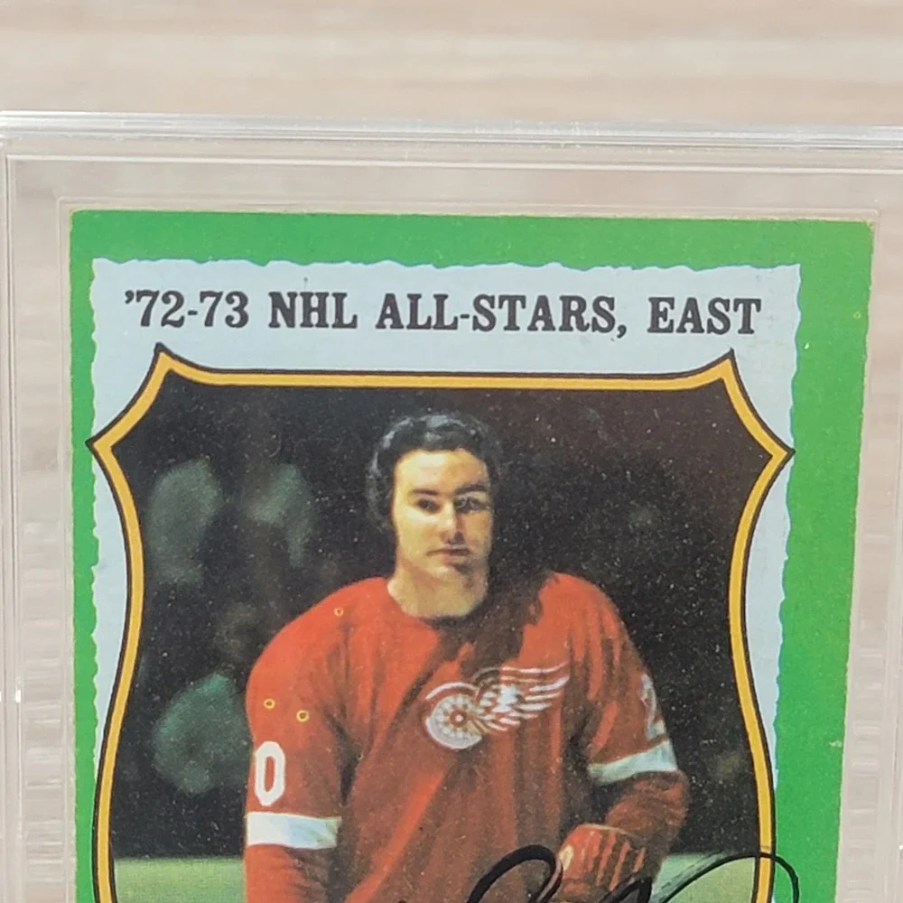Mickey Redmond Autographed 1973 Topps #190 Detroit Red Wings Signed NHL All-Star
